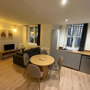 https://apt-cozy-1brsofa-bed-in-center.hotels-rhonealpes.com