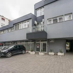 https://lukas-apartments.hotelinzadar.com